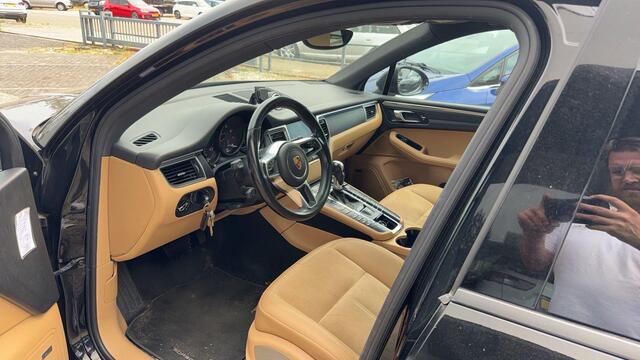 Porsche MACAN 2.0 / Pano / Trekhaak / Luchtvering / Bose / Nwe Distr Ketting + Turbo