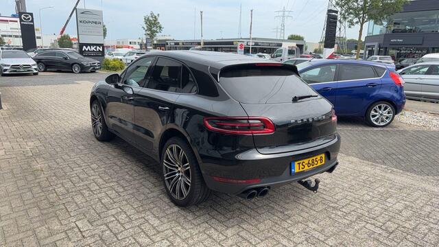 Porsche MACAN 2.0 / Pano / Trekhaak / Luchtvering / Bose / Nwe Distr Ketting + Turbo