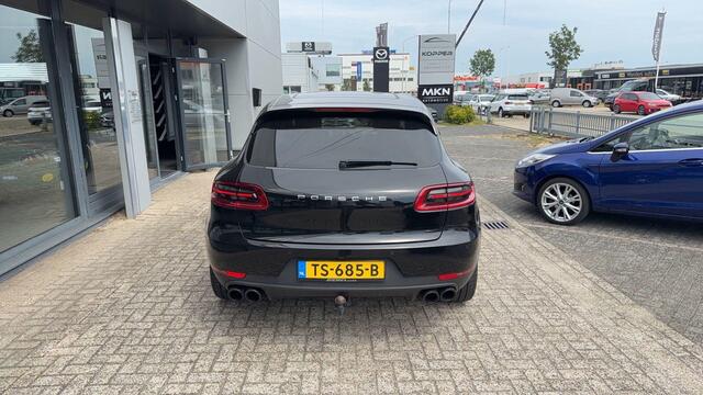 Porsche MACAN 2.0 / Pano / Trekhaak / Luchtvering / Bose / Nwe Distr Ketting + Turbo