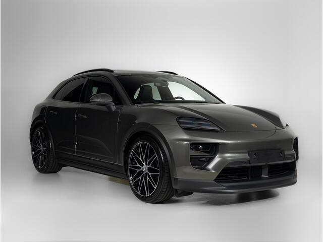 Porsche MACAN 4
