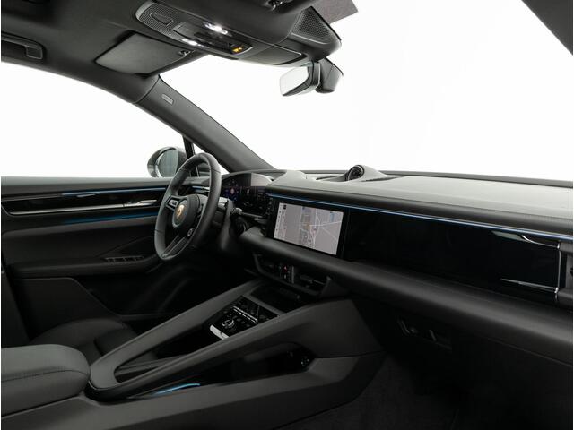 Porsche MACAN 4