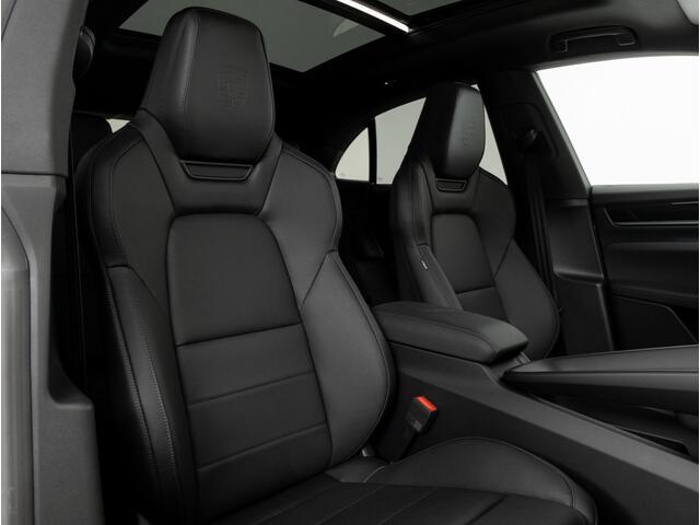 Porsche MACAN 4