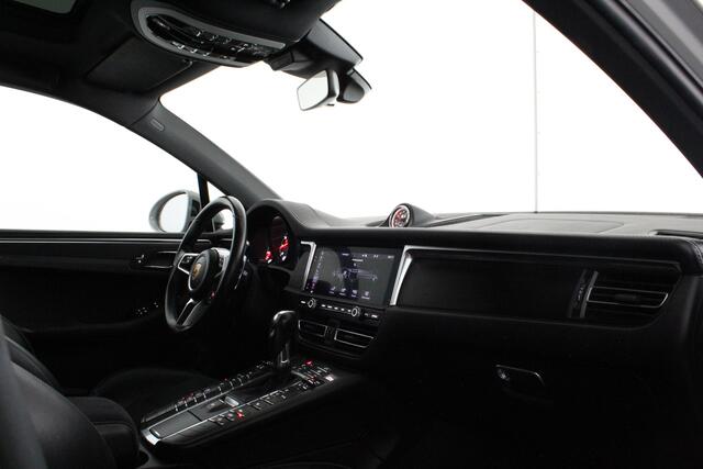 Porsche MACAN 2.9 GTS > Pano.schuif/Sport-chrono/Luchtvering/21inch