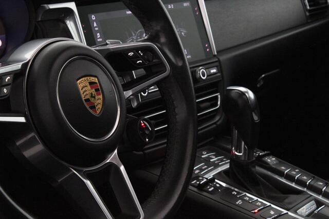 Porsche MACAN 2.9 GTS > Pano.schuif/Sport-chrono/Luchtvering/21inch