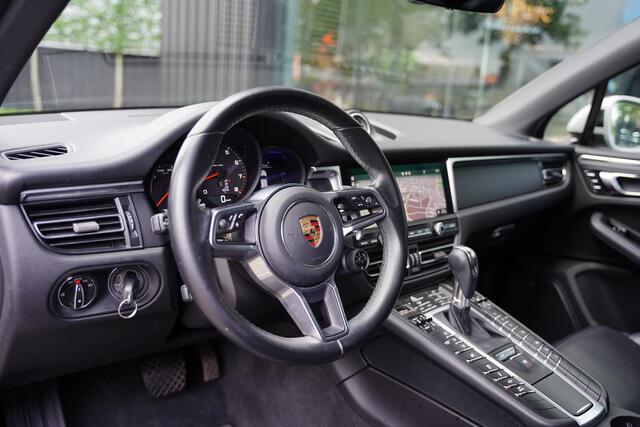 Porsche MACAN 2.0 / Luchtvering / Panoramadak