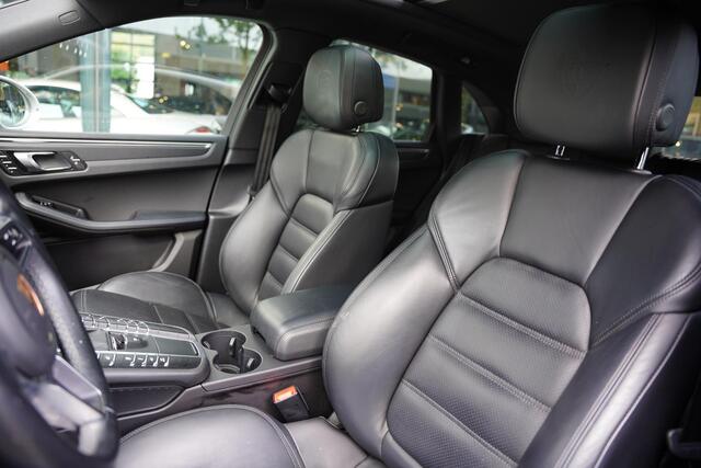Porsche MACAN 2.0 / Luchtvering / Panoramadak