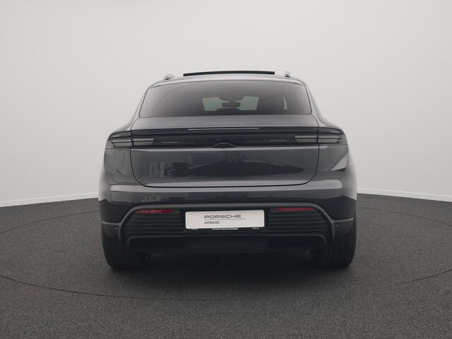 Porsche MACAN 4