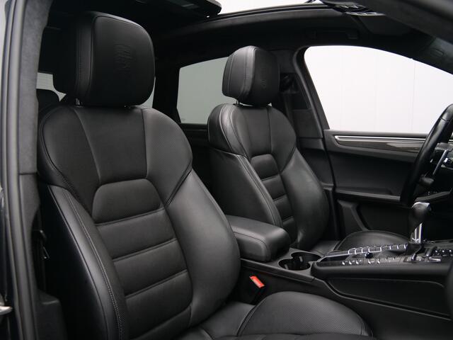 Porsche MACAN 2.9 Turbo 441 Pk Automaat Navi / DAB / Leer / Luchtvering / Pano-dak / Apple Carplay