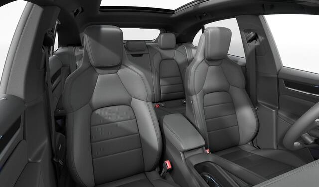 Porsche MACAN 4