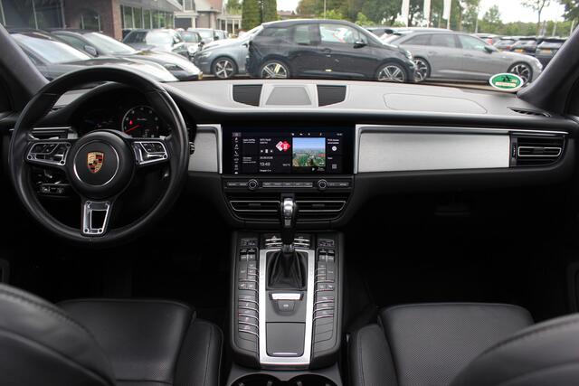 Porsche MACAN 2.9 Turbo / Panoramadak / 360Camera / Standkachel / Luchtvering / Adaptieve Stoelen / Keyless / 21'' / Matrix LED / Bose / Sportdesign / Ventilatie+Verwarming / Dodehoek / DAB / ACC