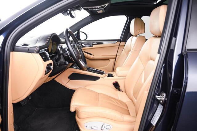 Porsche MACAN 2.0 Panoramadak - Luchtvering - Privacybeglazing - Porsche Entry & Drive - Stoelverwarming voorin - Comfort Memory - Stuurwielverwarming - SportDesign dorpelbekledingen -
