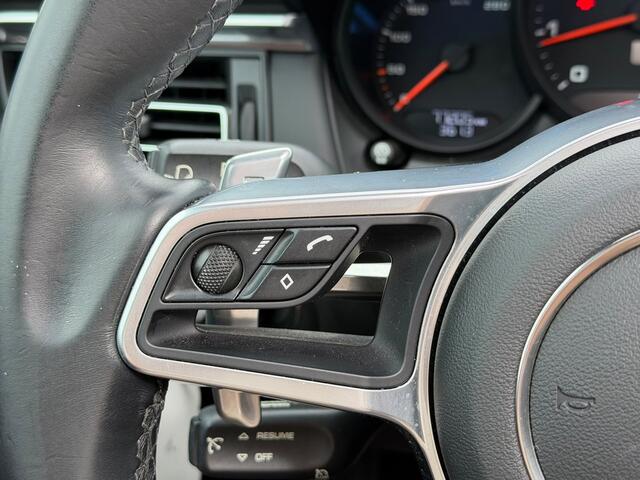 Porsche MACAN 2.0 | Panoramadak | Sportchrono | Memory Seats | Elektrische Stoelen 18 Weg Verstelbaar | Apple Carplay | PDLS LED | Luchtvering | Camera | Leer | Navigatie | Dodehoekdetectie | Cruise Control |