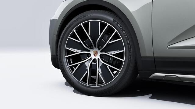 Porsche MACAN 4