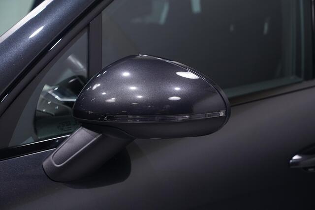 Porsche MACAN 3.0 S S 3.0 354PK ACC standkachel sportstoelen electrisch bedienbaar met memo camera Apple-carplay luchtvering trekhaak electrisch wegklapbaar sportuitlaat 21"-LMV DAB LED stoel verwarming/ventilatie schakelflippers aan het stuur