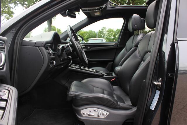 Porsche MACAN 2.0 T / Trekhaak / Panoramadak / Camera / Luchtvering / Keyless / 21'' / Adaptieve Stoelen / Sportchrono / CarPlay / Stoel+Stuurverwarming / Dodehoek / DAB / ACC – foto 10