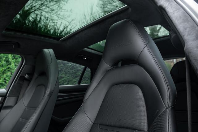 Porsche PANAMERA Turbo S E-Hybrid 680pk | SportDesign | Burmester | Nachtzicht | PCCB