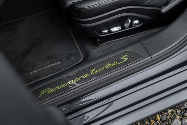 Porsche PANAMERA Turbo S E-Hybrid 680pk | SportDesign | Burmester | Nachtzicht | PCCB