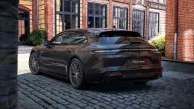 Porsche PANAMERA 4 E-Hybrid Sport Turismo Platinum Edition