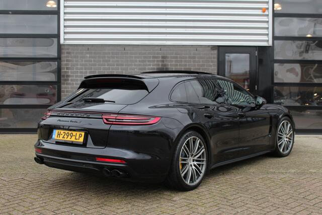 Porsche PANAMERA Sport Turismo 4.0 Turbo S E-Hybrid 680 PK / Chrono / Panoramadak