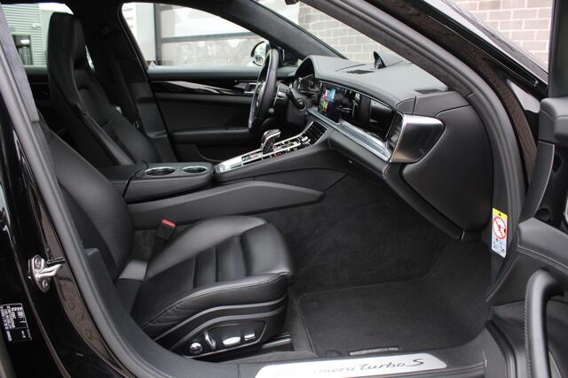 Porsche PANAMERA Sport Turismo 4.0 Turbo S E-Hybrid 680 PK / Chrono / Panoramadak