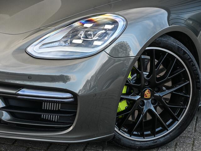 Porsche PANAMERA 2.9 4 E-Hybrid Platinum Edition · NL-auto · Panorama dak · Head up · Sport chrono · Ambiance interieur · Soft close · Bose Sound · Keyless entree · 360 Camera · Adaptieve cruise · Sport Pakket ·