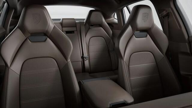 Porsche PANAMERA 4 E-Hybrid