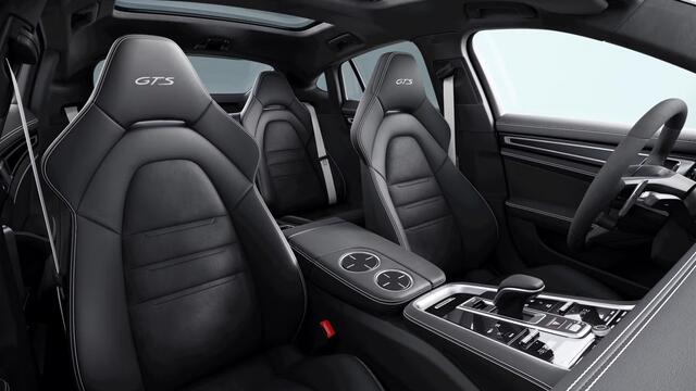 Porsche PANAMERA GTS