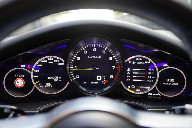 Porsche PANAMERA Sport Turismo 4.0 Turbo S E-Hybrid / Sport Chrono / Sportuitlaat