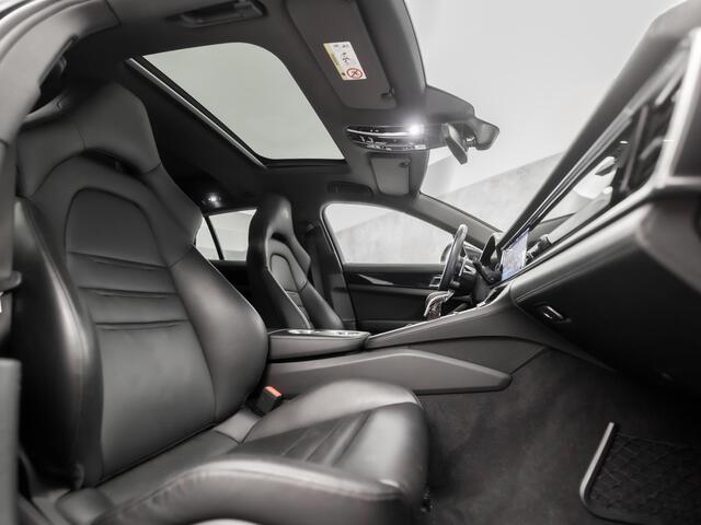 Porsche PANAMERA Sport Turismo 2.9 4 E-Hybrid 463Pk (PANORAMADAK, 1E EIGENAAR, SPORTSTOELEN, DEALER ONDERHOUDEN, SPORT CHRONO PAKKET, 18 WEGS SPORTSTOELEN, LEDER DASHBOARD, STUURVERWARMING, STOEL VERWARMING/KOELING, NIEUWSTAAT)