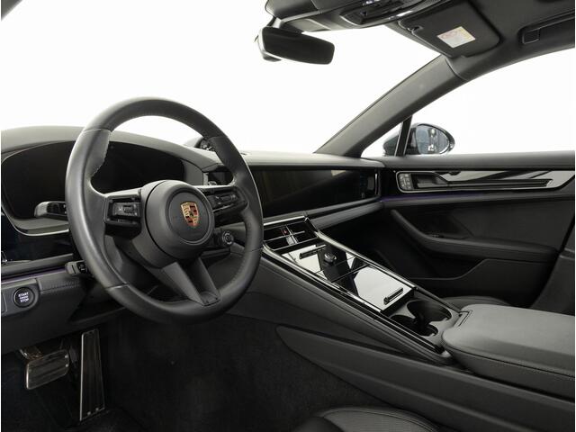 Porsche PANAMERA 4