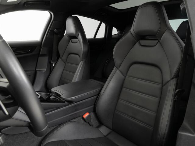 Porsche PANAMERA 4