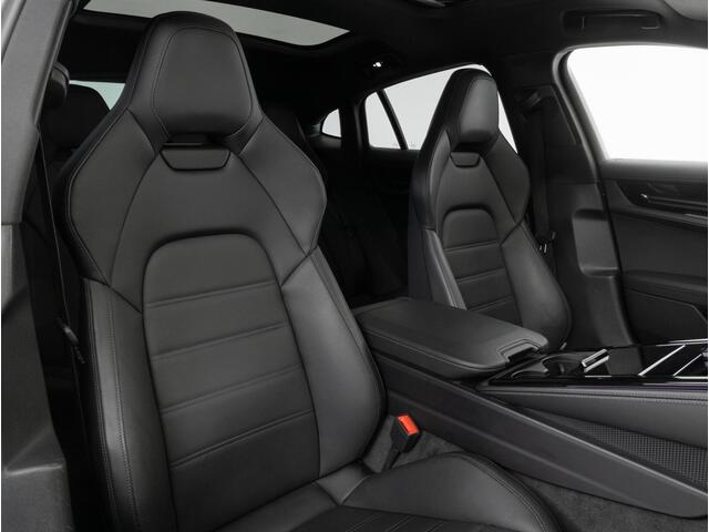 Porsche PANAMERA 4