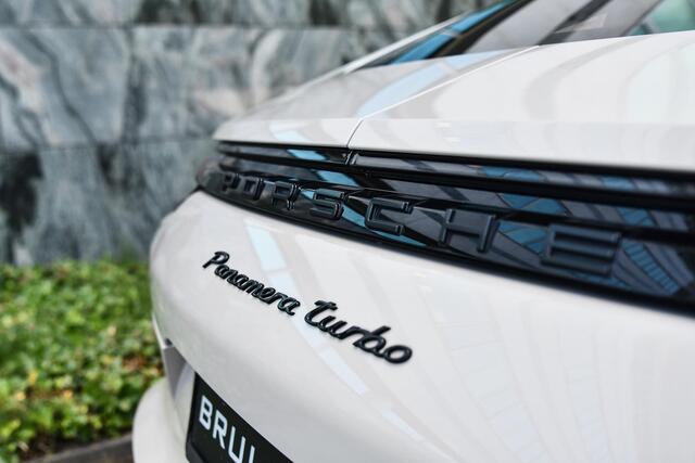 Porsche PANAMERA 4.0 Turbo |NLauto|Carbon|Burmester|Krijt|