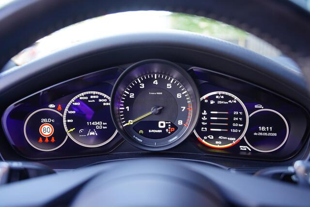 Porsche PANAMERA Sport Turismo 2.9 4S / Krijtgrijs / Sport Design / Sportuitlaat