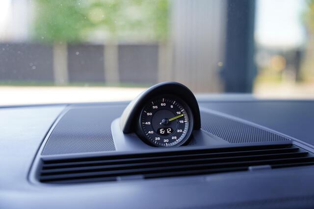 Porsche PANAMERA Sport Turismo 2.9 4S / Krijtgrijs / Sport Design / Sportuitlaat