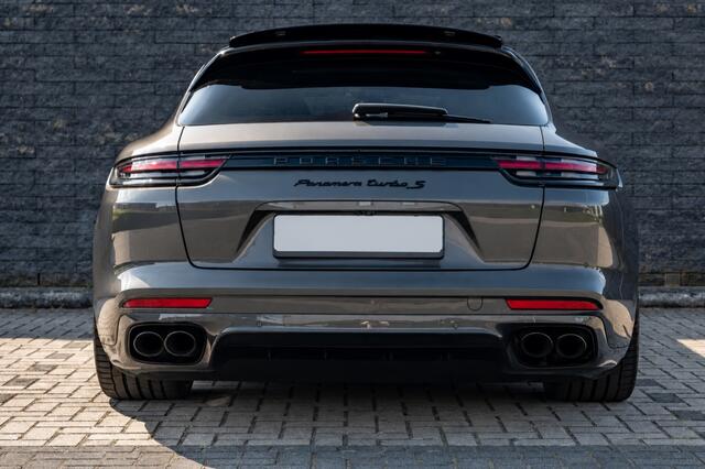 Porsche PANAMERA Sport Turismo 4.0 Turbo S E-Hybrid 680PK / Ceramic / Sports Chrono / Sport Design