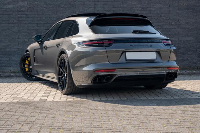 Porsche PANAMERA Sport Turismo 4.0 Turbo S E-Hybrid 680PK / Ceramic / Sports Chrono / Sport Design