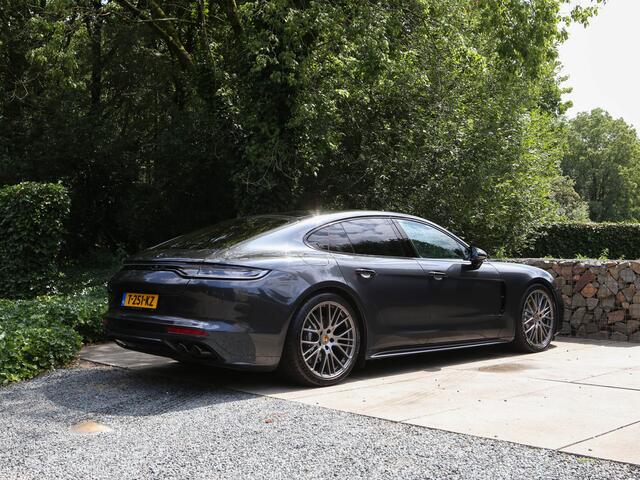 Porsche PANAMERA 4 E-Hybrid Platinum Edition