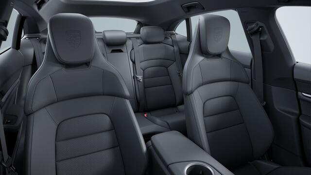 Porsche Taycan 4 Cross Turismo