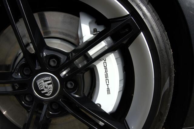 Porsche Taycan Performance 84 kWh/SportChrono/BOSE/Memory
