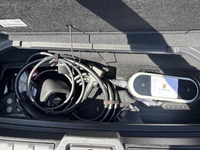 Porsche Taycan Performance 84 kWh ORIG. NL. NAP KM. | MEMORY SEAT | SPORT CHRONO