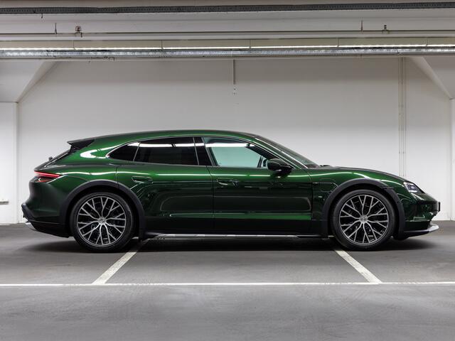 Porsche Taycan 4 Cross Turismo