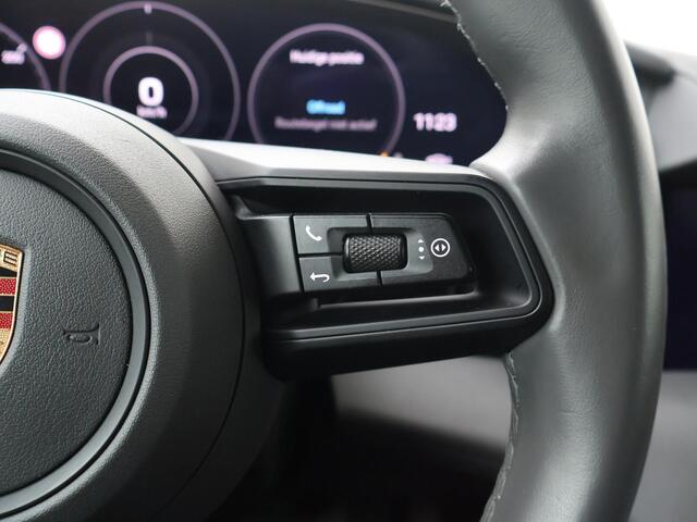 Porsche Taycan 4 Cross Turismo 93 kWh | 380 PK | 21" LM velgen | Adaptieve sportstoelen | Panoramadak |