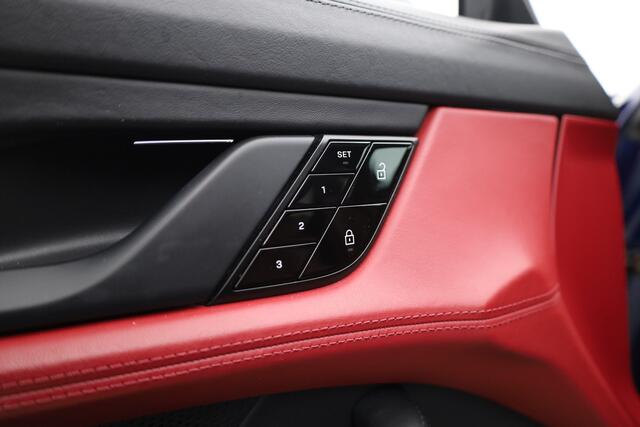 Porsche Taycan 4S 79 kWh | Dual View | Pano | BOSE | Matrix LED | Adapt. Cruise | 20'' | Memory seats