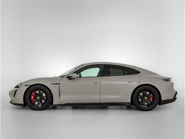 Porsche Taycan GTS