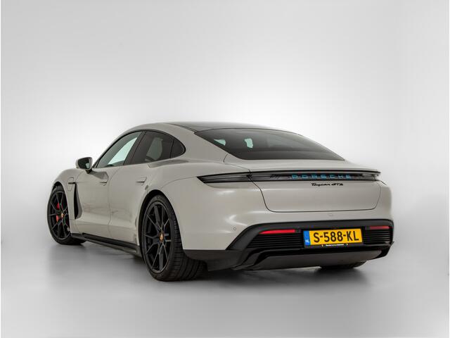 Porsche Taycan GTS