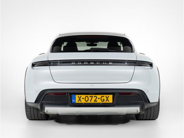 Porsche Taycan 4S Cross Turismo