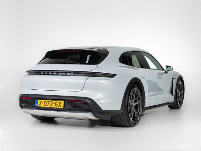 Porsche Taycan 4S Cross Turismo