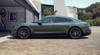 porsche-taycan-gts