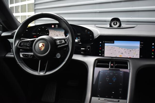 Porsche Taycan Sport Turismo 79 kWh Sport Chrono | ACC | Passagiers Display | 360 Camera | Bose | Stuurverwarming | Luchtvering | GT-Sportstuur |